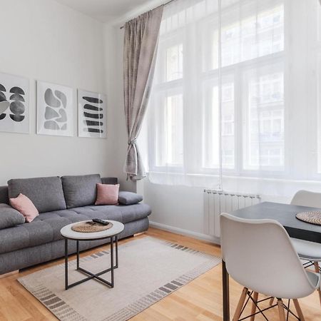 Prague Days - Elegant Studios Near Wenceslas Square מראה חיצוני תמונה
